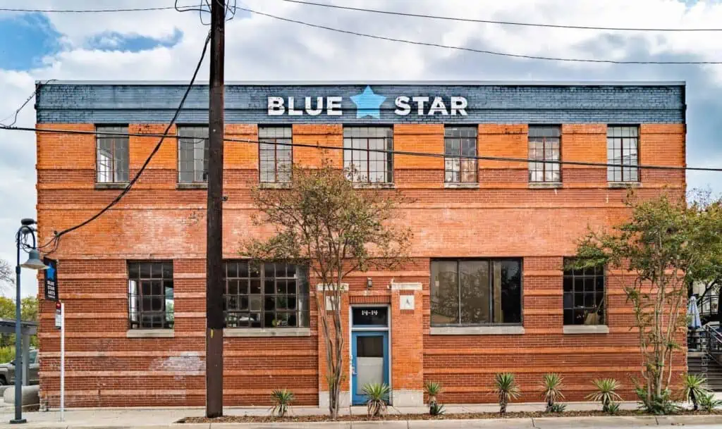 Le Blue Star Art Complex situé dans le quartier Southtown de San Antonio